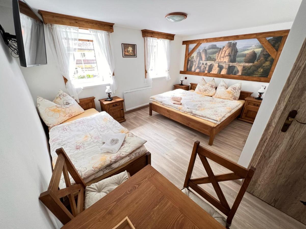 Pension Pod Skalou ฮเรนสโก ภายนอก รูปภาพ