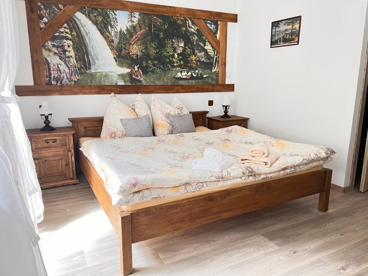Pension Pod Skalou ฮเรนสโก ภายนอก รูปภาพ