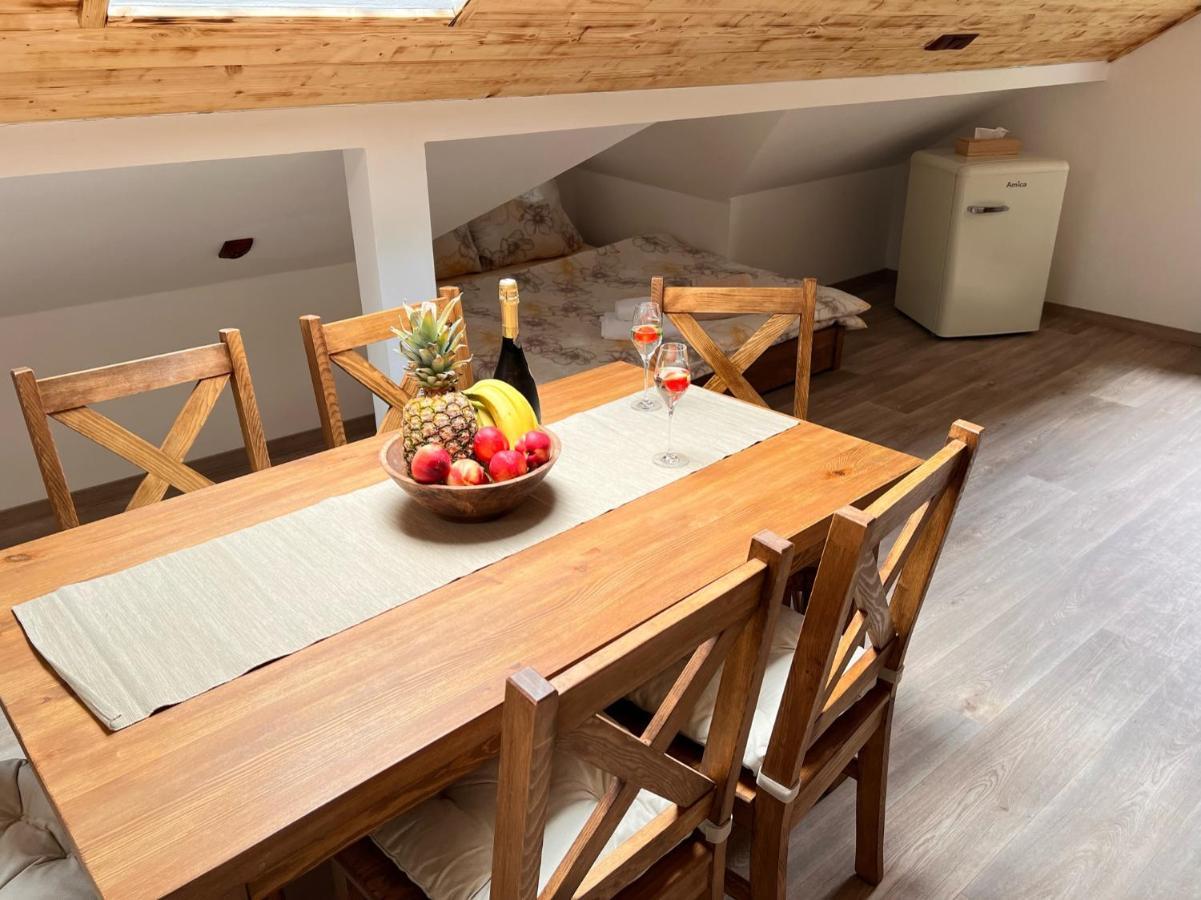 Pension Pod Skalou ฮเรนสโก ภายนอก รูปภาพ